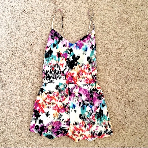 ❤️ Parker Multicolored Tie Back Romper Size M NWOT - Picture 2 of 7